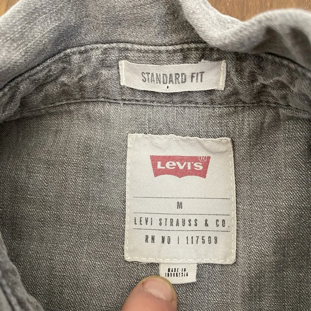 Levis Sawtooth Pearl Snap Shirt Medium Gray Button Up Casual Workwear